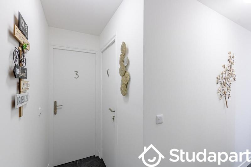 Chambre - 11 m² - 1 pièce