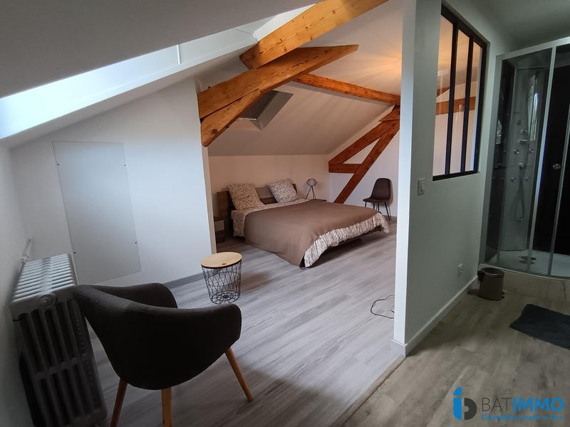 Maison ancienne - 300 m² - 8 pièces