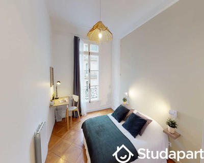 Chambre - 150 m² - 1 pièce