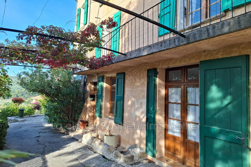 Maison de village - 350 m² - 13 pièces