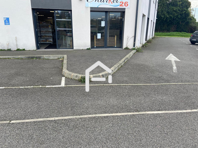 Local commercial - 252 m² - 4 pièces