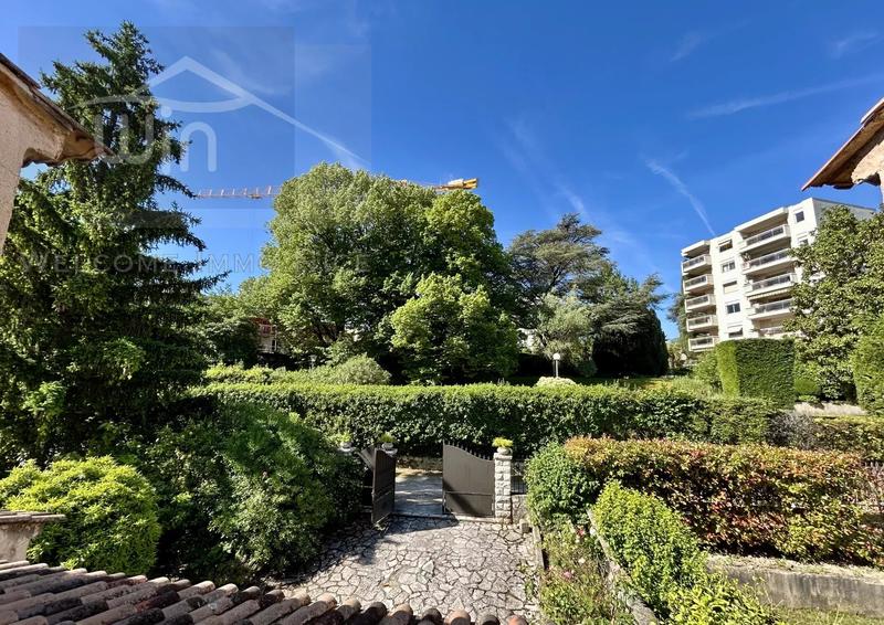 Maison jumelée - 5 pièces