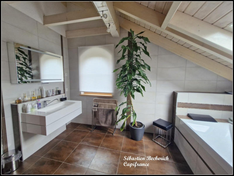 Maison - 142 m² - 5 pièces