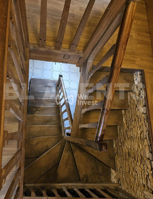 Maison - 177 m² - 7 pièces