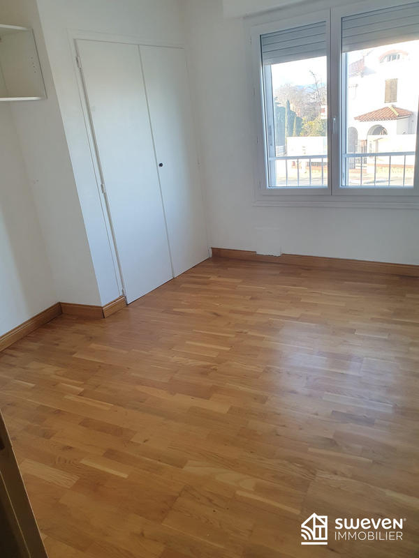Appartement - 80 m² - 3 pièces