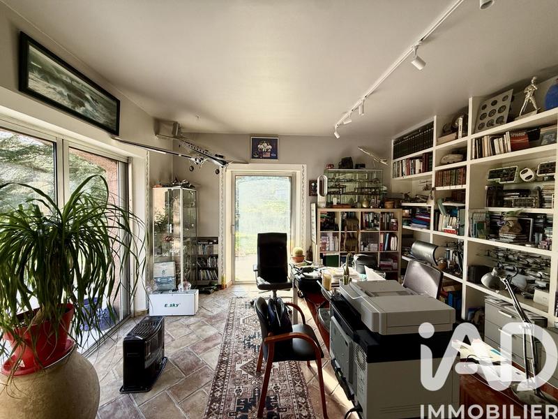 Maison - 411 m² - 17 pièces