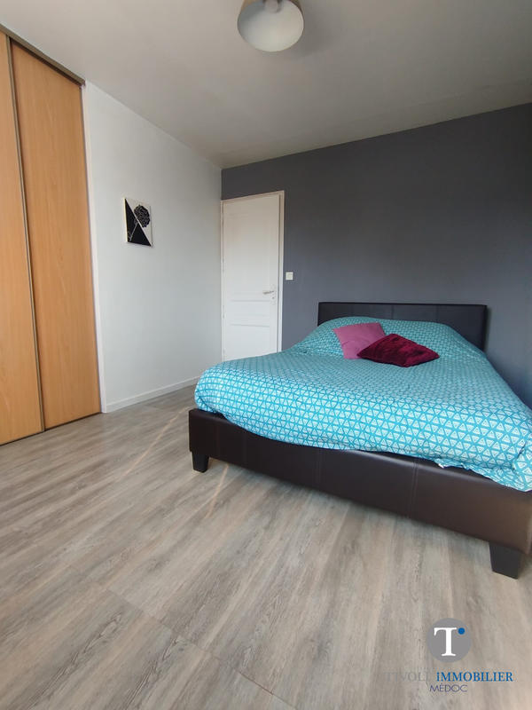 Maison traditionnelle - 140 m² - 6 pièces