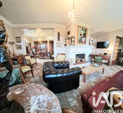 Maison - 189 m² - 6 pièces