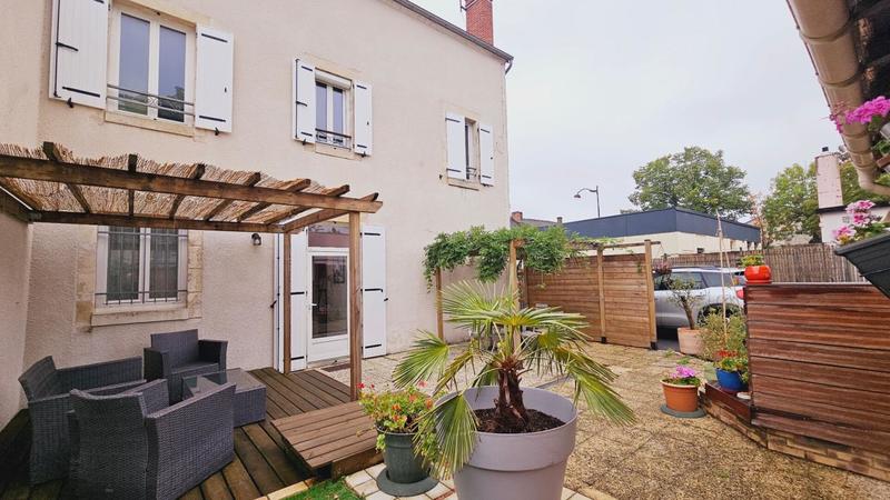 Maison - 163 m² - 5 pièces