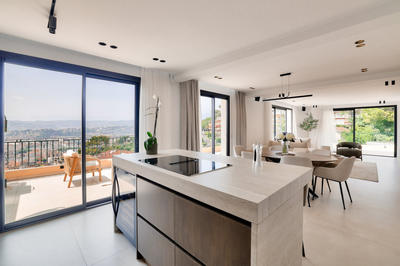 Appartement - 90 m² - 4 pièces