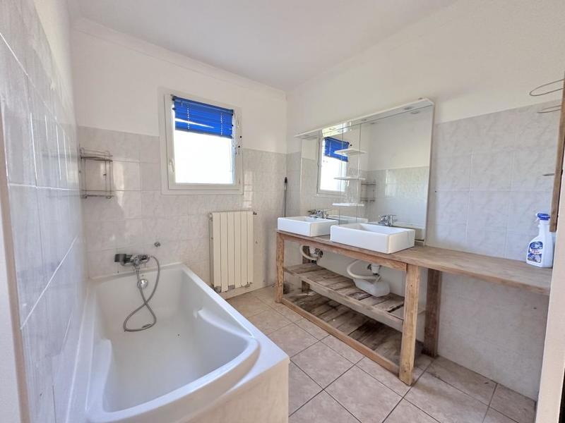 Maison - 98 m² - 4 pièces