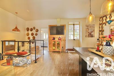 Maison - 225 m² - 7 pièces