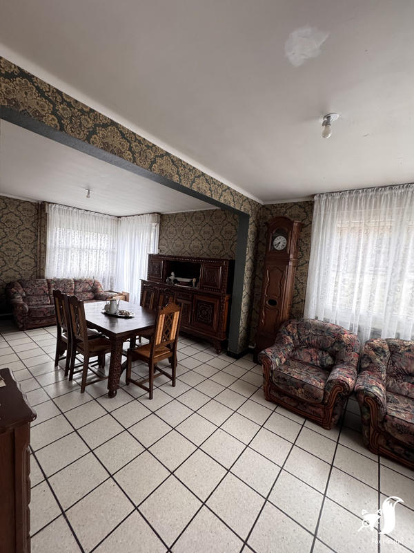 Maison - 101 m² - 6 pièces