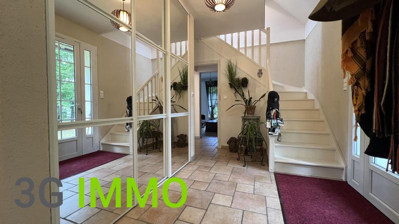 Maison - 142 m² - 6 pièces