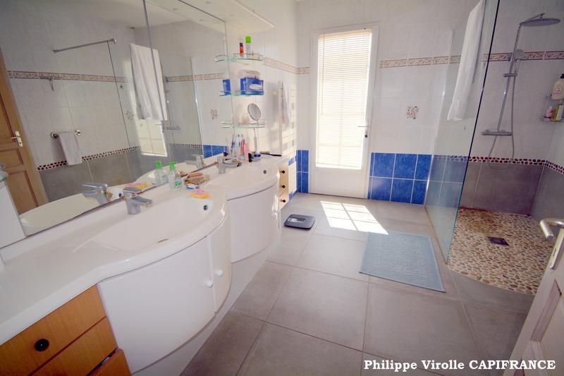 Villa - 155 m² - 6 pièces
