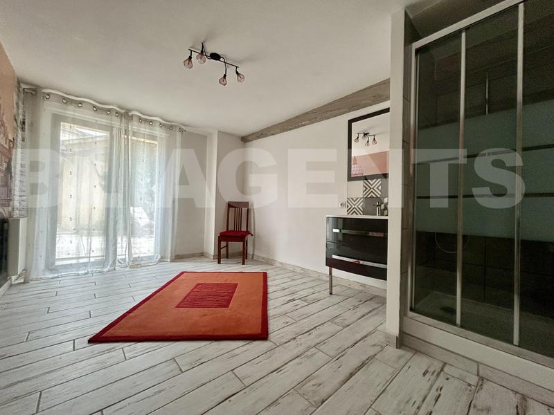 Maison - 280 m² - 10 pièces