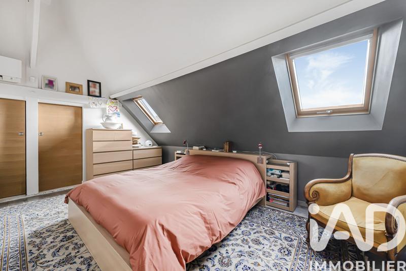 Maison - 213 m² - 8 pièces