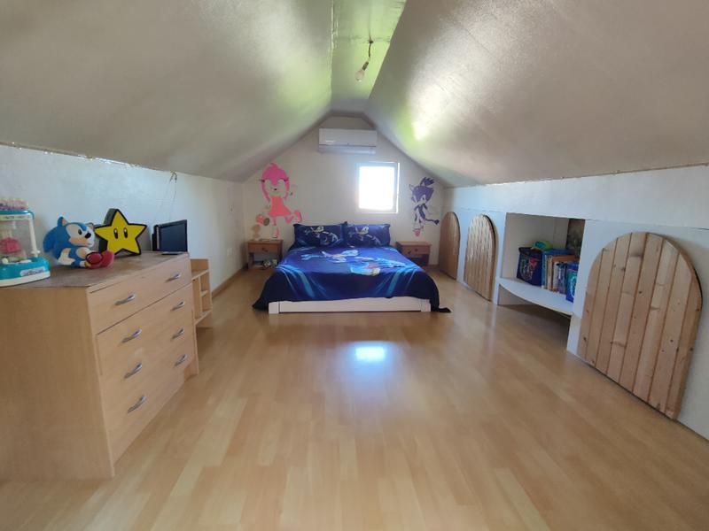 Maison - 183 m² - 10 pièces