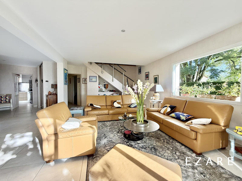 Maison - 148 m² - 6 pièces