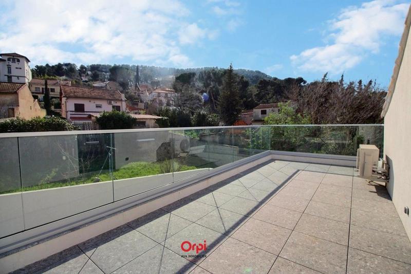 Maison - 104 m² - 3 pièces