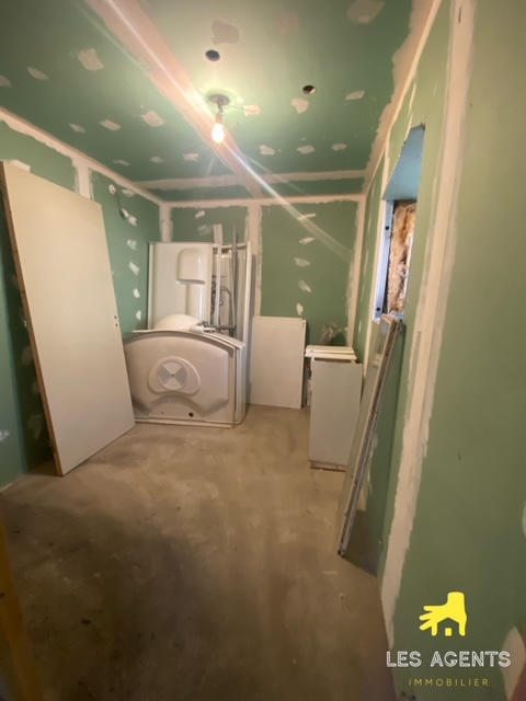 Maison - 110 m² - 4 pièces