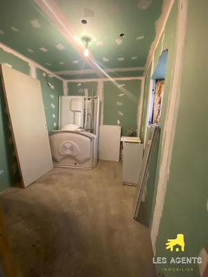 Maison - 110 m² - 4 pièces