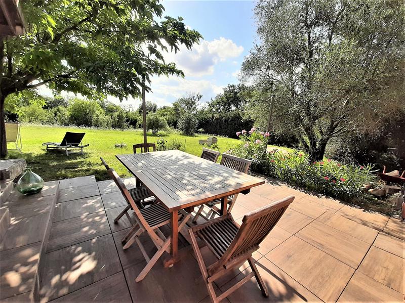 Villa - 198 m² - 6 pièces