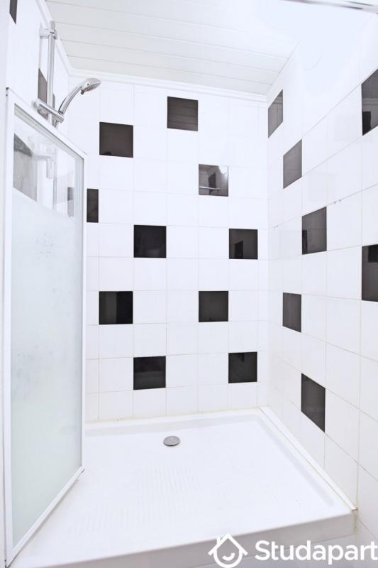 Chambre - 15 m² - 1 pièce