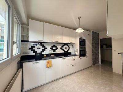 Appartement - 74 m² - 3 pièces