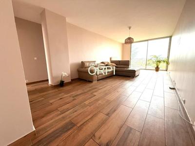 Appartement - 70 m² - 4 pièces