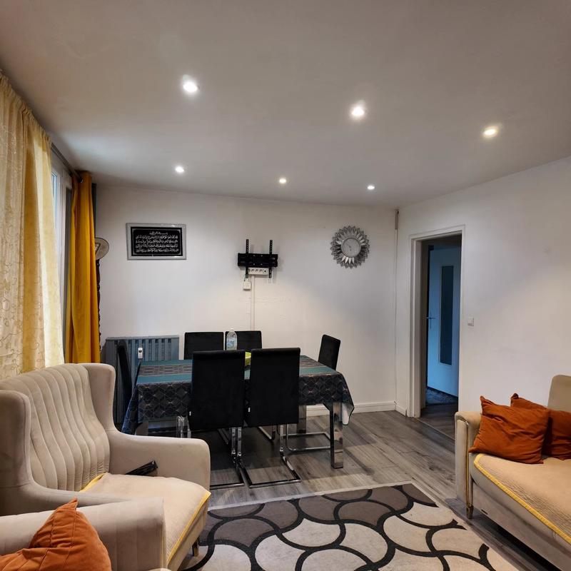 Appartement - 98 m² - 5 pièces