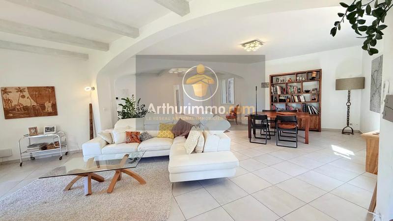 Maison - 185 m² - 7 pièces