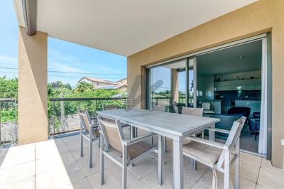 Appartement - 93 m² - 4 pièces