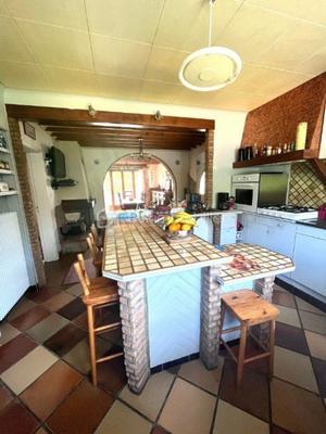 Maison traditionnelle - 212 m² - 6 pièces