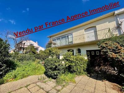 Villa - 152 m² - 6 pièces