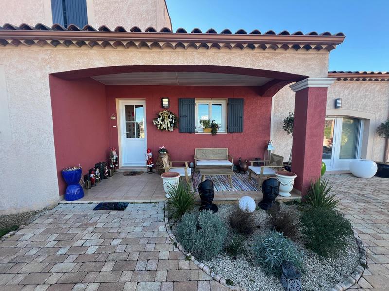 Maison - 195 m² - 7 pièces