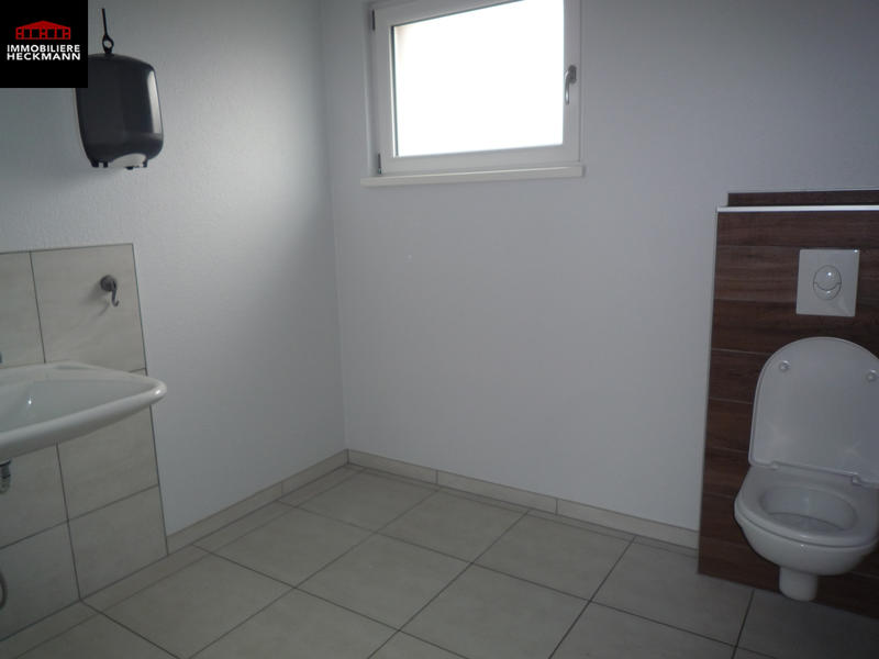 Local commercial - 72 m² - 3 pièces