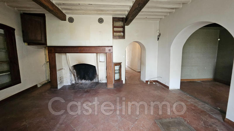 Maison - 210 m² - 6 pièces