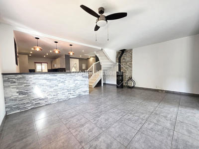 Maison - 110 m² - 5 pièces