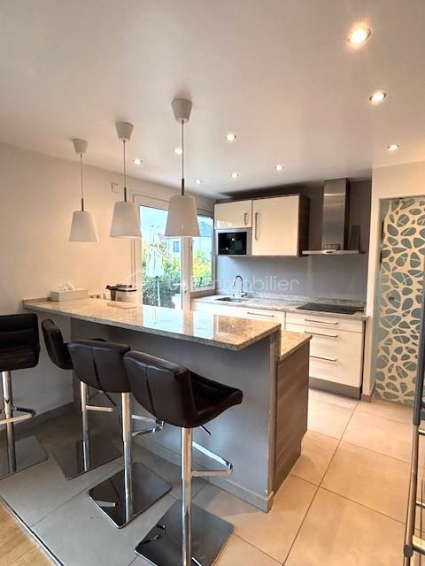 Maison - 114 m² - 6 pièces