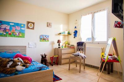 Maison - 104 m² - 6 pièces