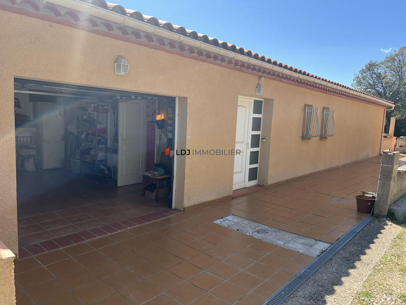 Villa - 250 m² - 5 pièces