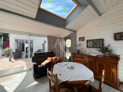 Maison - 172 m² - 5 pièces