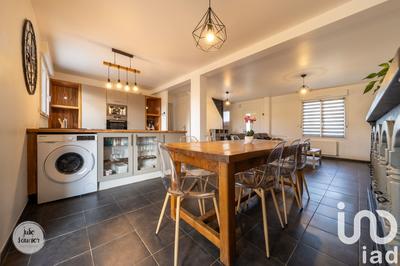 Maison - 123 m² - 7 pièces