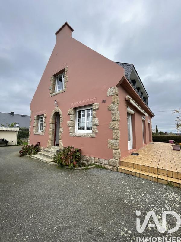 Maison - 139 m² - 7 pièces