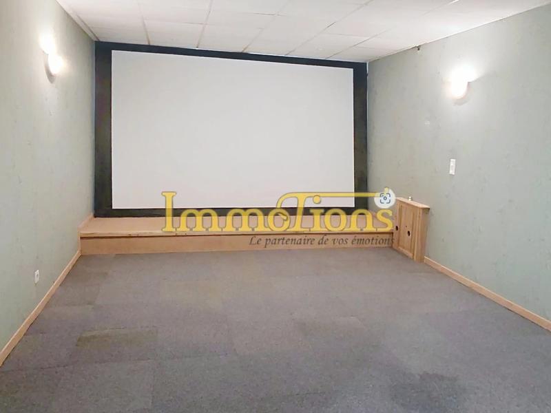 Maison - 205 m² - 7 pièces