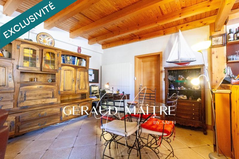 Propriété - 285 m² - 10 pièces