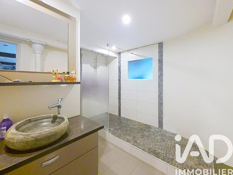 Loft - 87 m² - 3 pièces