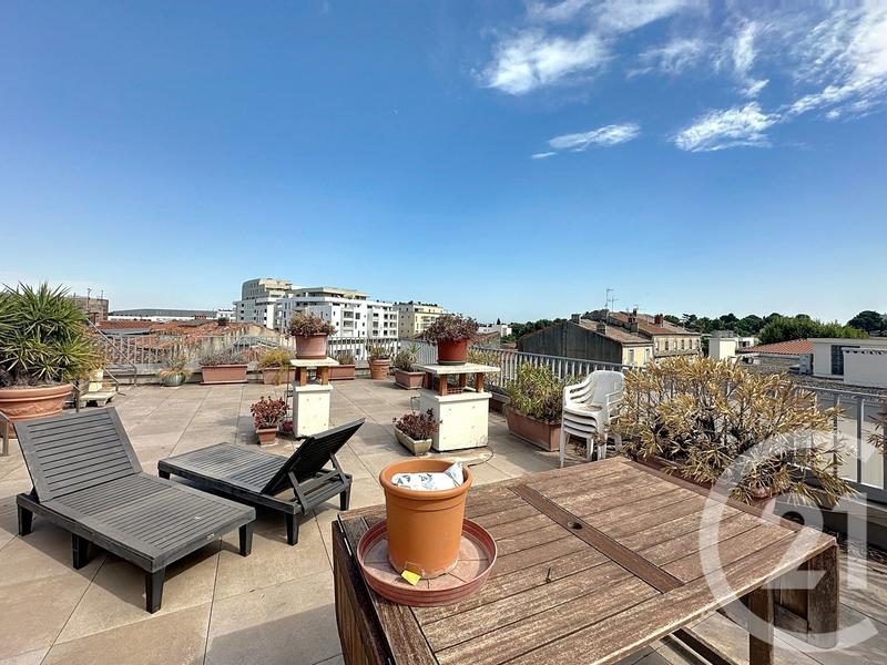 Appartement - 182 m² - 7 pièces