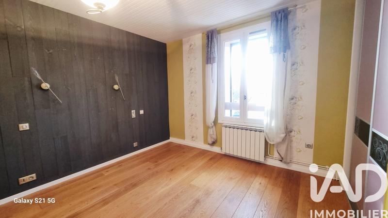 Maison - 202 m² - 5 pièces